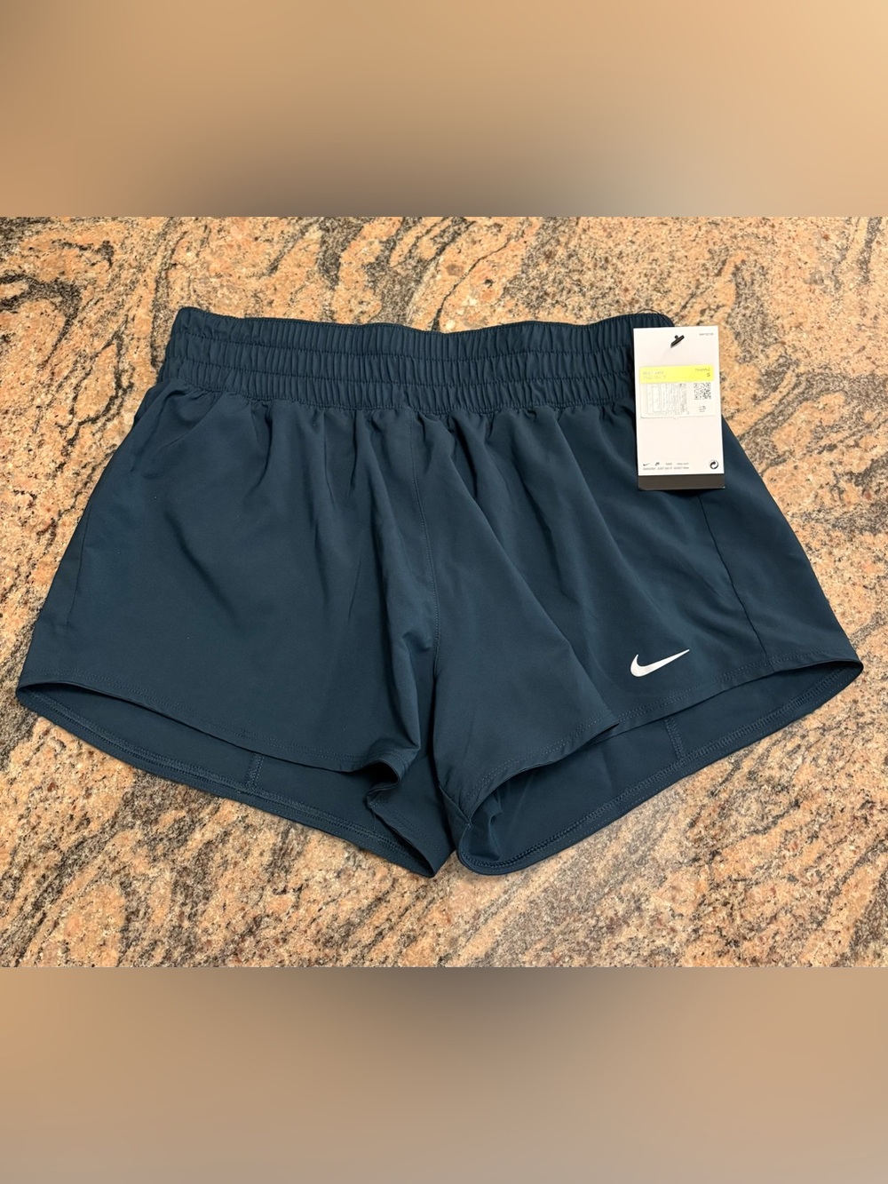 Nike Women's One Mid-Rise Dri-FIT 3" Shorts Size S, New With Tags